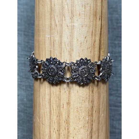 Sterling Jewelry - 925 Sterling Silver Vintage Marcasite Bracelet Flower 24.64g 6.75” FLAW